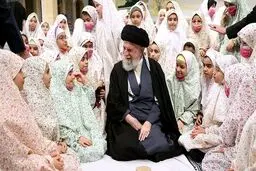 گفت‌وگوی رهبر انقلاب با دو دختر خردسال حافظ کل قرآن برنامه محفل