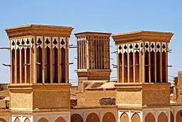 توصیه پادشاه انگلیس در کویت به استفاده از کلمه درست ایرانی 