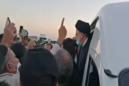 تصاویر رئیس جمهور در منطقه سیل زده کرمان