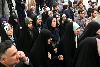 رهبر انقلاب نماز