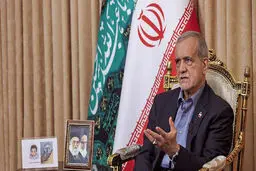 انتقاد تند روزنامه خراسان از فرصت سوزی پزشکیان