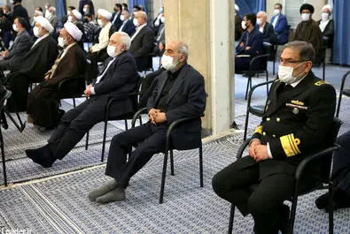 رهبر انقلاب سران