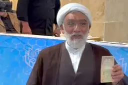 تصاویر ثبت نام حجت‌الاسلام مصطفی پورمحمدی در انتخابات