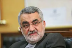 اعطای نشان افتخار خورشید تابان توسط ژاپن به علاءالدین بروجردی