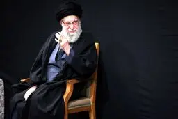  فیلم عزادارای زنان یاسوجی در سوگ حضرت آیت‌الله خامنه‌ای