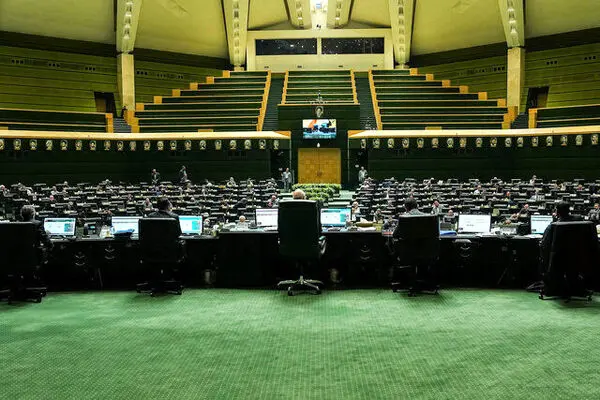درخواست مجلس برای افزایش 2 برابری وام اشتغال