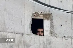 تصاویر تماشای خانوادگی بازی استقلال از پشت بام