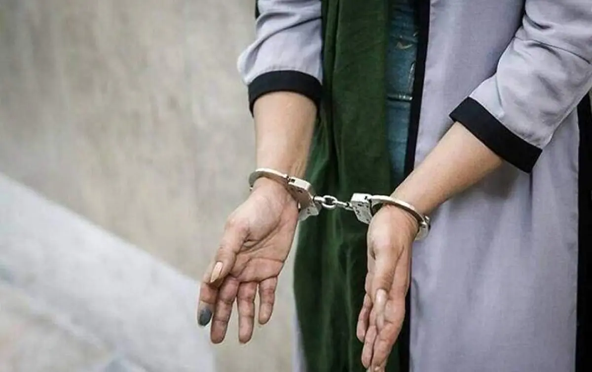 بازداشت دو زن جوان بجرم دیوارنویسی در لواسان