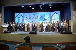 تصاویر رونمایی از دایرةالمعارف دفاع مقدس با حضور مصطفی پورمحمدی 
