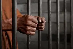 توضیحات مقام قضایی به ادعایی درباره مرگ یک زندانی امنیتی