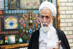 روحانی اصولگرا: با سوپرانقلابی‌گری وحدت را به خطر نیندازیم