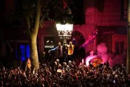در جشن قهرمانی: نام مسی در بارسلونا طنین‌انداز شد