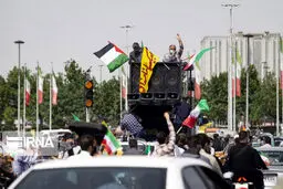تصاویر روز جهانی قدس در میادین تهران