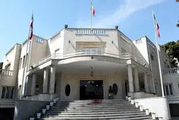 چالش اعلام کابینه؛ مخبر درباره وزرا نظر دارد، پایداری هم فشار می‌آورد