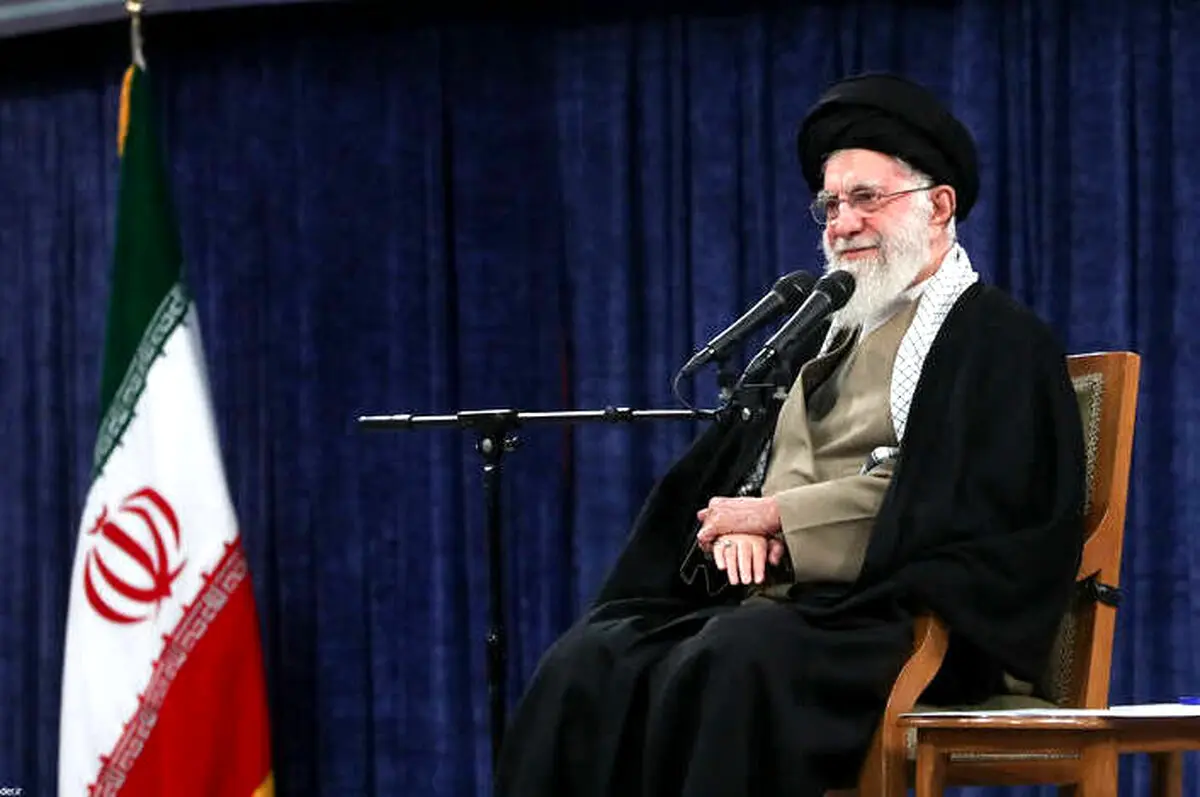 رهبر انقلاب:دعوت آمریکا به مذاکره فریب افکار عمومی است 
