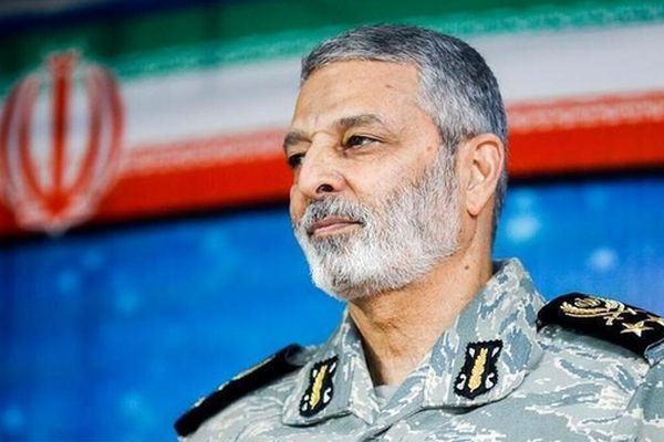 پیام صریح فرمانده ارتش به وزیر اطلاعات: غده سرطانی درحال اضمحلال است