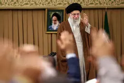 تصاویر دیدار کارگران با رهبر انقلاب