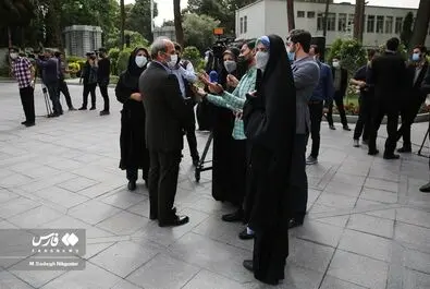 حاشیه دولت