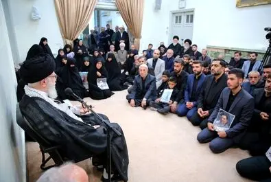 رهبر انقلاب
