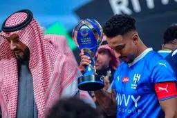 مرد سال فوتبال آسیا به دیدار با سپاهان رسید