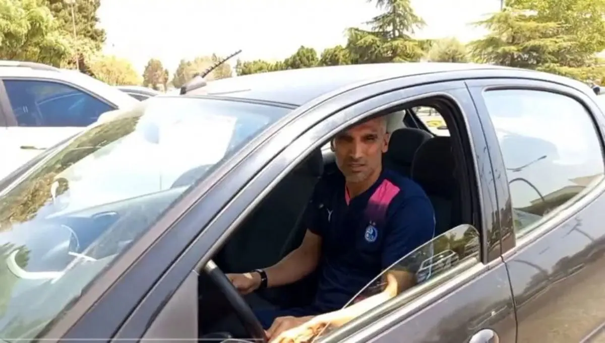  هاشمی نسب: نمی‌دانم فردا روی نیمکت هستم یا نه!