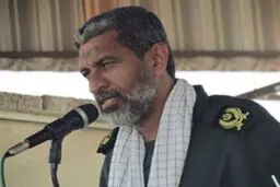 سردار عظمایی : گلوی جهانخواران را رها نمی کنیم