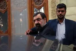 اولین عکس از حضور محسن رضایی در شعبه اخذ رای