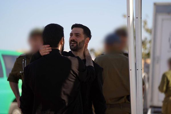 اولین تصاویر از اسرای آزاد شده اسرائیلی