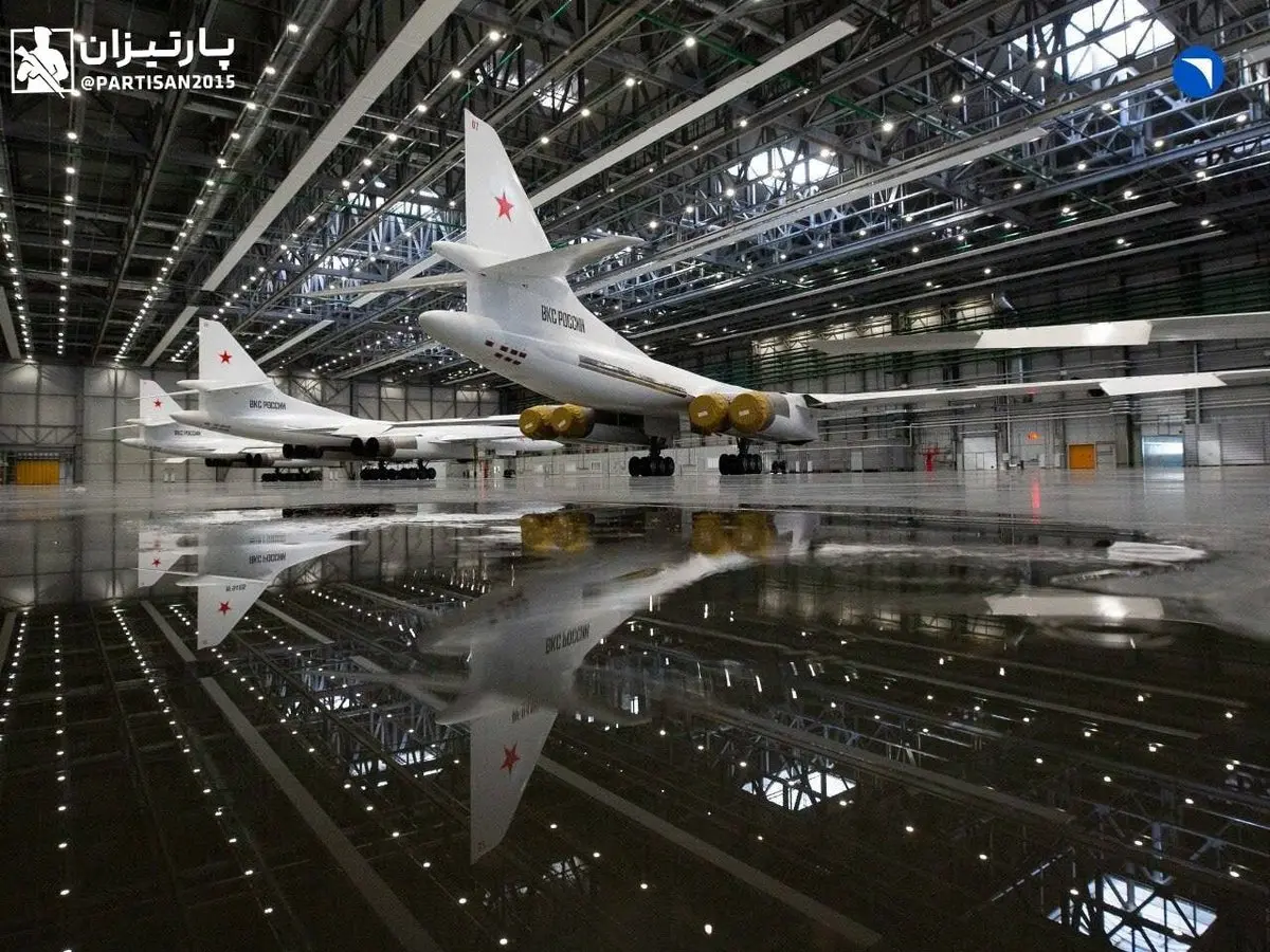 خط تولید بمب‌افکن در روسیه/ عکس