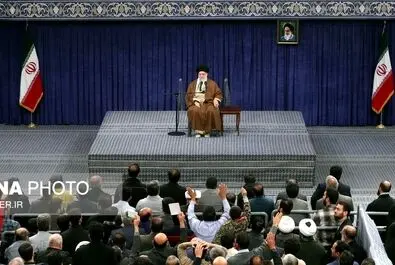 رهبر انقلاب
