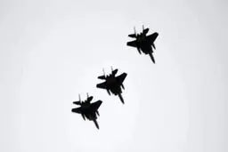  آتش بس موقت؛ هواپیماهای رژیم اسرائیل آسمان غزه را ترک کردند