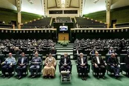 درخواست مشترک سه فعال سیاسی از رئیس‌جمهور: برخی وزرا باید تغییر کنند