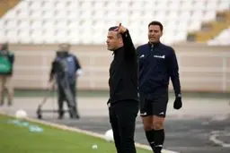 هافبک سابق استقلال دوباره در لیگ یک