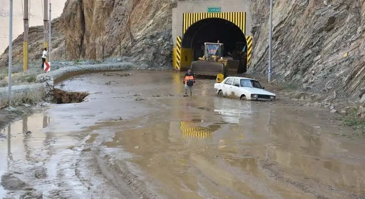 فیلمی هولناک از خودروهای له شده در جاده چالوس