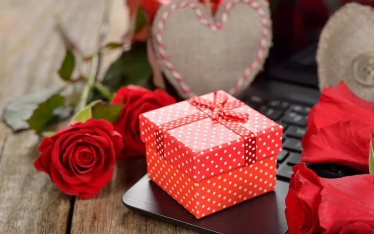بهترین کادوهای عاشقانه برای جلب نظر آقایان!
