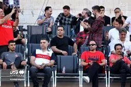 تصاویر حضور هنرمندان پرسپولیسی در ورزشگاه آزادی