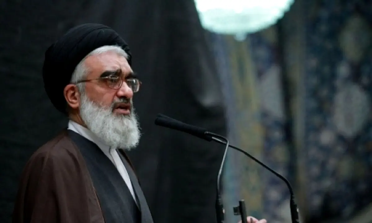 انتقاد تند امام جمعه قم از وضع حجاب و سگ‌گردانی 