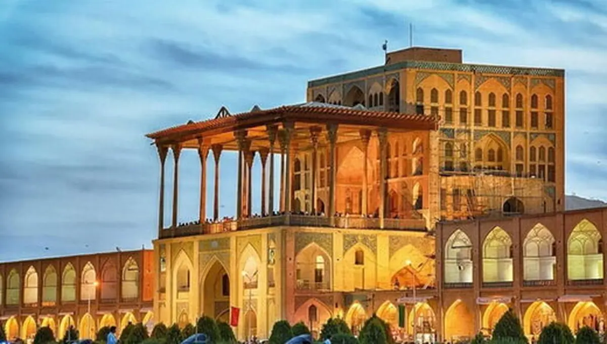 فیلمی زیرخاکی و جذاب از اصفهان در سال ۱۳۰۶