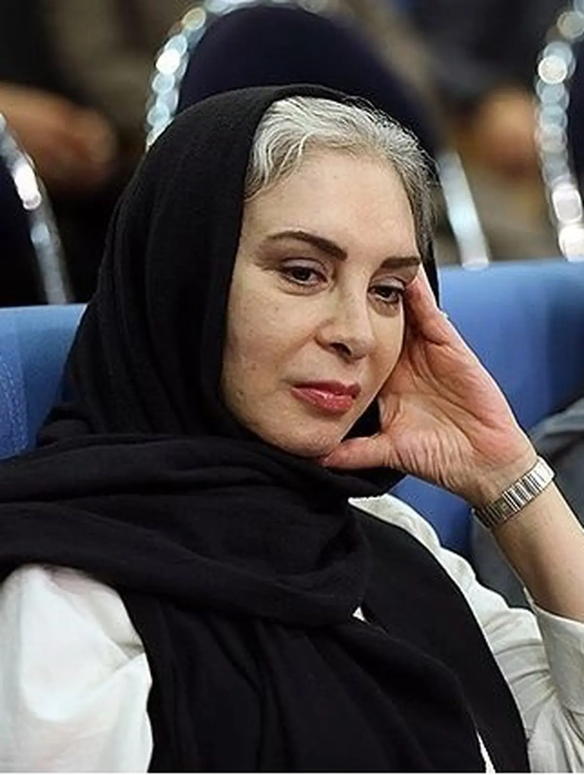 اقدام سبک افسانه بایگان کنار آقای جوان+ فیلم لو رفته