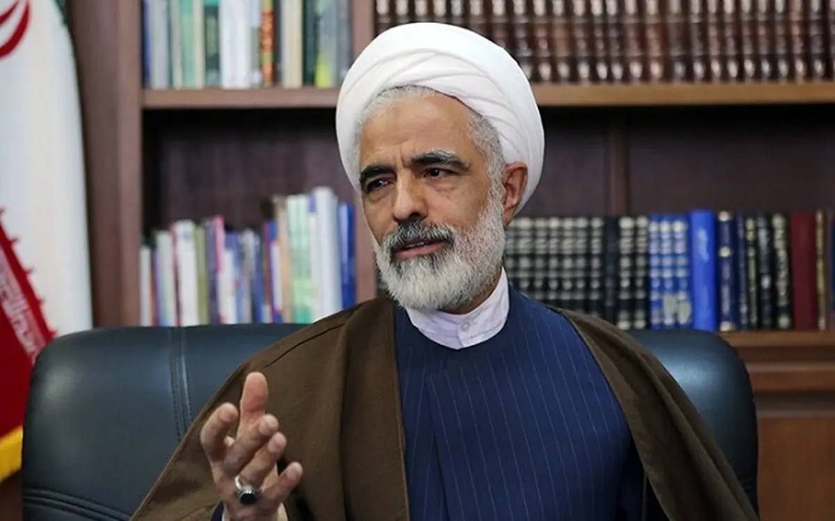 انصاری: هم‌ لباسان سردار سلیمانی راه او را فراموش کرده‌اند