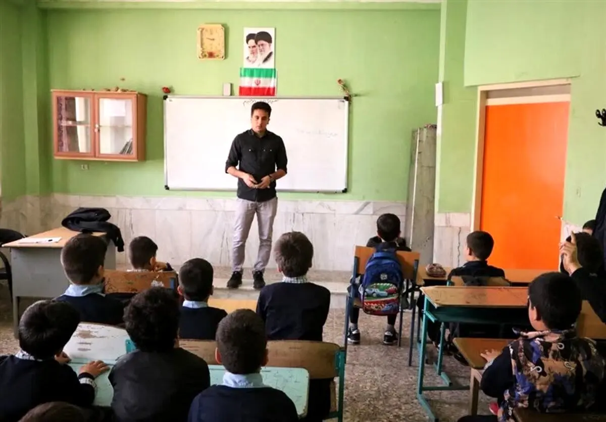 خشم کیهان از حذف گزینش معلمان!