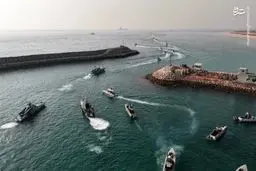 قدرت‌نمایی شناورهای سپاه در خلیج فارس