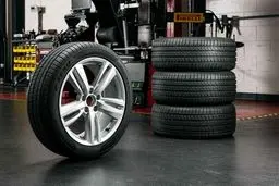 در آستانه دور دوم مذاکرات ایران و آمریکا؛ قیمت لاستیک از امروز گران شد!