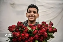 تصاویر نوجوان گُل فروشِ «فلسطینی»
