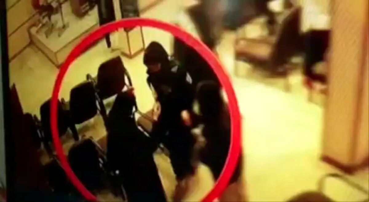 تصاویر دوربین مداربسته پلیس در خصوص فوت مهسا امینی
