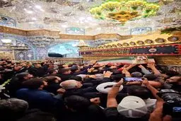 ببینید | طواف پیکر دو شهید جنگ ۱۲ روزه دور ضریح حضرت معصومه(س)