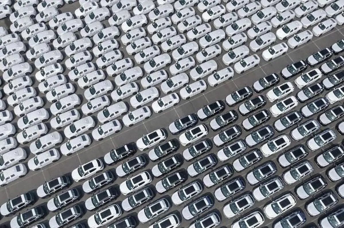 ترخیص خودروهای وارداتی متوقف شد