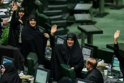 نمایندگان زن کاندیدای نایب رئیسی مجلس می‌شوند؟