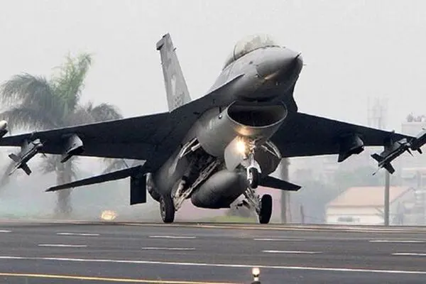 واشنگتن پست: میگ ۲۹ و جی۱۰ سی و سوخو۳۵ در راه ایران