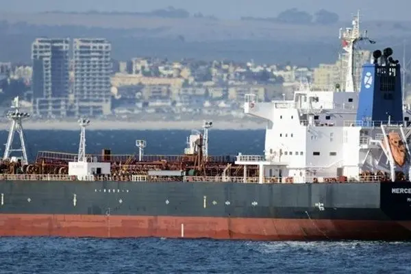 لحظه حمله کماندوهای آمریکایی برای توقیف نفتکش غول پیکر